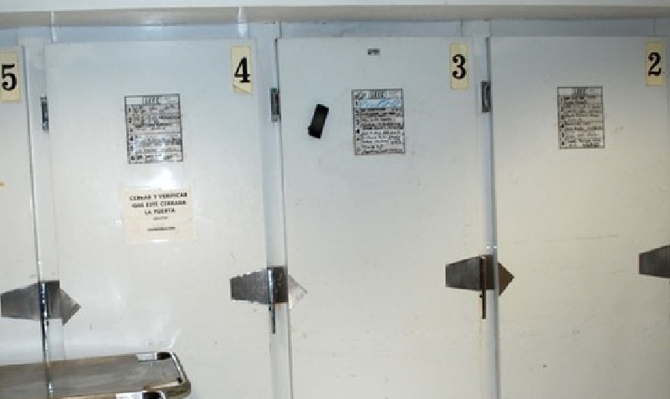 Mexicali coroner's refrigerators (image from El Mexicano)