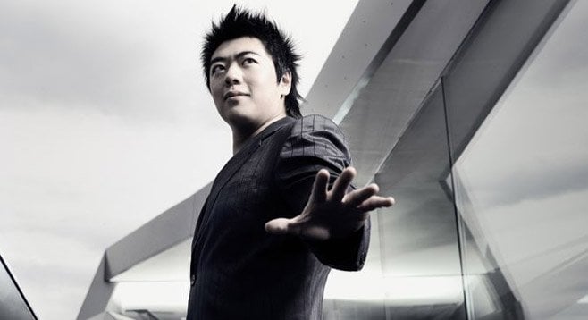 Lang Lang and his left hand.