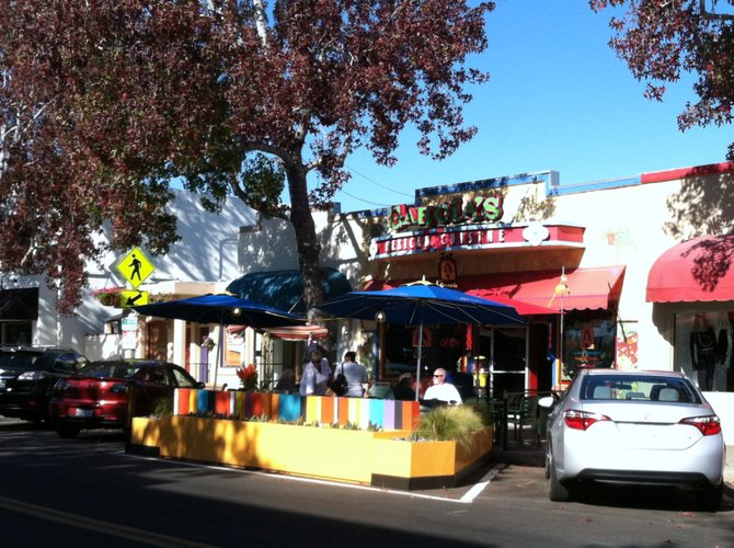 The new "curb cafe" in front of Garcia's Mexican Restaurant