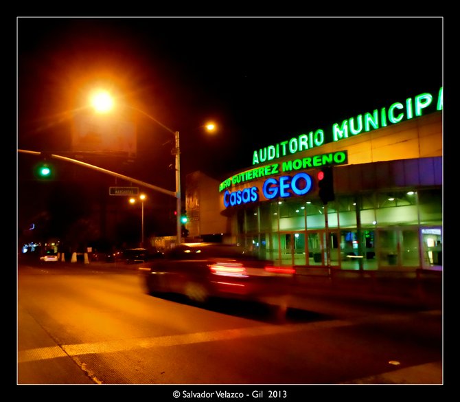 Neighborhood Photos
TIJUANA,BAJA CALIFORNIA
Night view of Municipal Auditorium /Vista nocturna de Auditorio Municipal.