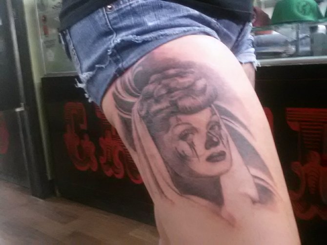 My name is Lucia. I am a huge!! Fan of Lucille Ball this is just a piece of my collection. 
Tattoo done by Miguel at grosero tattoo n skate located in lemon grove 