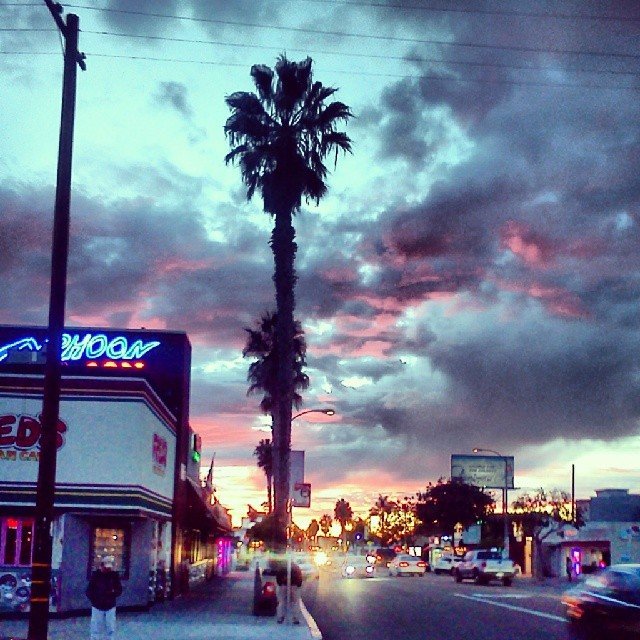 One pink sky on one dark but colorful Fall evening in Pacific Beach. It looked amazing outside. 