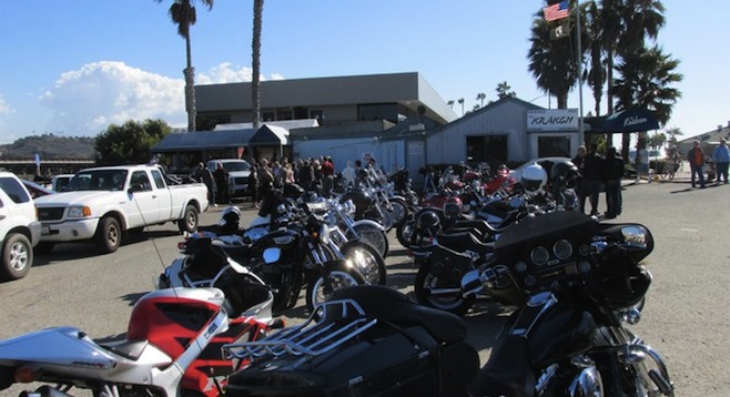 Bikers gather to pay tribute to one of their own | San Diego Reader
