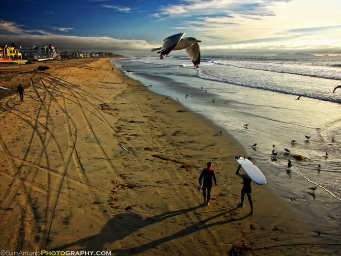 Neighborhood: Imperial Beach

Soaring over Imperial Beach! A "bird's eye" view from the IB Pier looking toward Mexico.