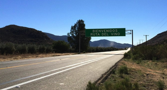 ¡Bienvenidos! The road from Tecate to the Guadalupe Valley is well paved, with helpful signs.
