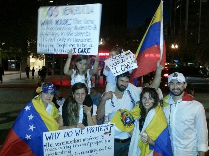 SOS Venezuela. Venezuelans and sympathizers