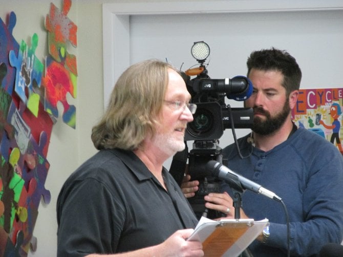 savepacificview.org founder Scott Chatfield, addresses the EUSD Board. 