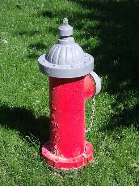 Most hydrants in eastern Tijuana don't work, thanks to metal thieves. (Photo: Wikimedia)