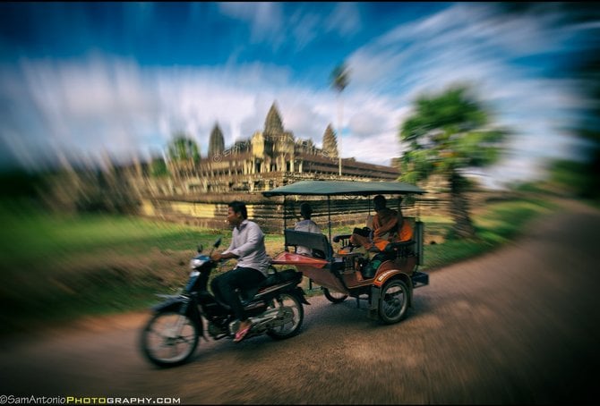 Tuk-Tuk Driver at Angkor Wat Temple, Siem Reap Province, Cambodia, Southeast Asia. ©Sam Antonio Photography. www.SamAntonio.com