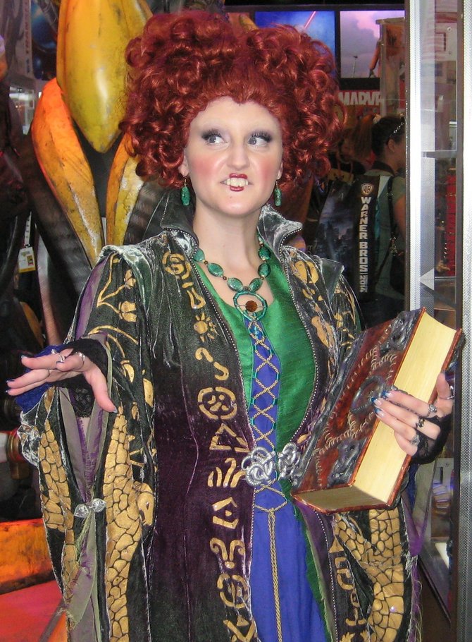 Winifred character from Hocus Pocus movie