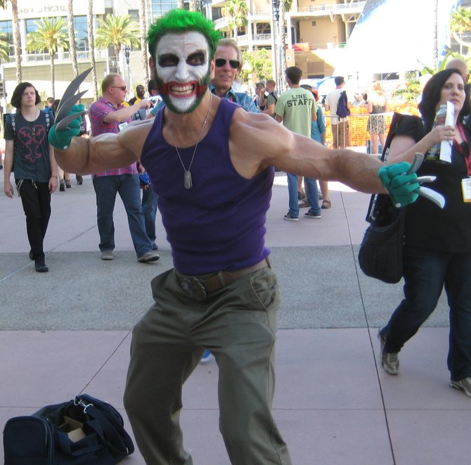 Joker Wolverine costume worn by Lonstermash.        https://www.facebook.com/Lonstermash