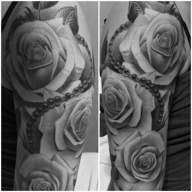 Hi, my name is Jessica and I'm 24 years old. I am the eldest of four girls and my tattoo represents the bond I have with my three younger sisters. Roses are simply a classic symbol of love and beauty. My artist is Miguel Ochoa from Lowrider Tattoo.