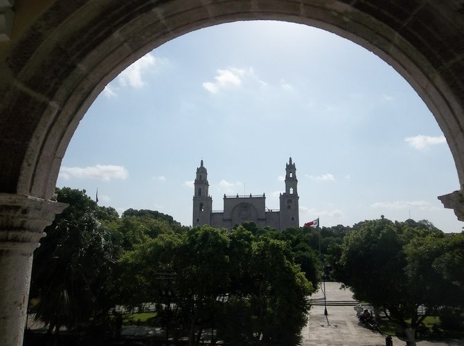 Archway view in Merida. 