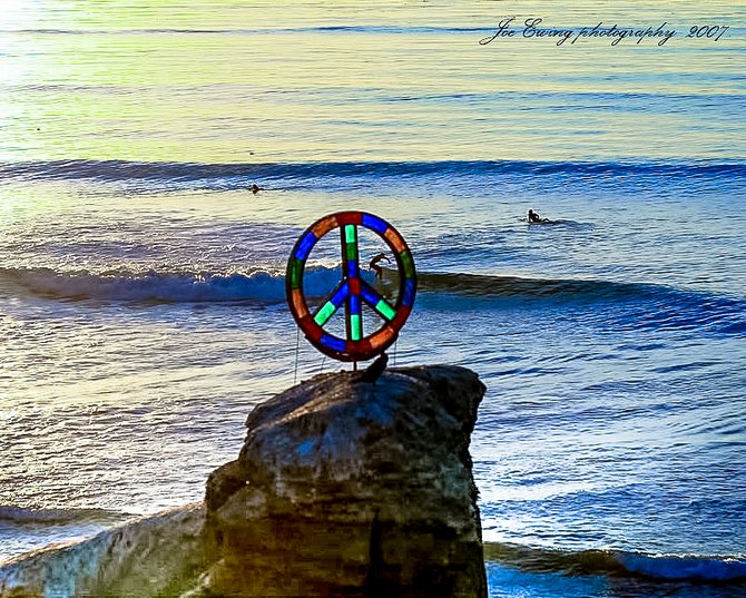 Peace sign on Ross Rock









Sunset Cliffs Natural Park, Ocean Beach, California 92107