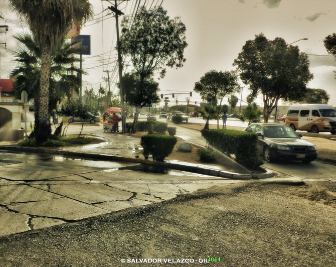 Neighborhood Photos
TIJUANA,BAJA CALIFORNIA
Morning traffic in Tijuana´s Otay section /Trafico matutino en Otay en Tijuana.
