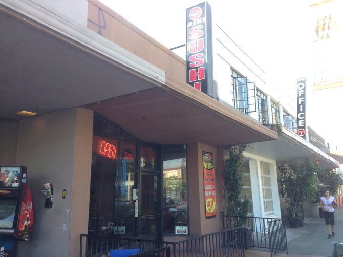 One of many restaurant options on this stretch.