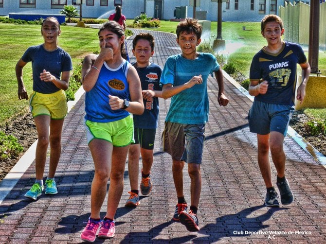 Neighborhood Photos
TIJUANA,BAJA CALIFORNIA
Young boys and girls racewalking at High Perfomance Center in Tijuana / Niños y Niñas entrenando marcha en Centro de Alto Rendimiento en Tijuana