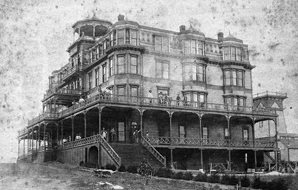 Hotel Carlsbad in 1888. It went up in flames on April 4, 1896.