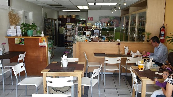 The combination bakery, health food store, and kitchen serves vegetarian meals from 12:30 to 4:30pm, Monday through Saturday.