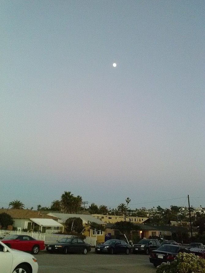 Moon rising over Ocean Beach on Jan. 1st, 2015