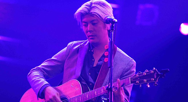 Former Smashing Pumpkins guitarist James Iha will spin DJ sets around Glasmus and Flaggs at the Hideout on Friday.