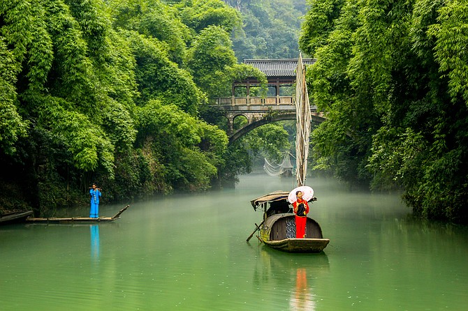 Maiden on the Yangtze river