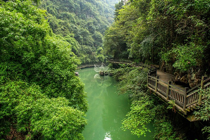Walkway off the Yangtze river.