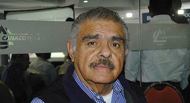 Dr. Alejandro Vizcarra