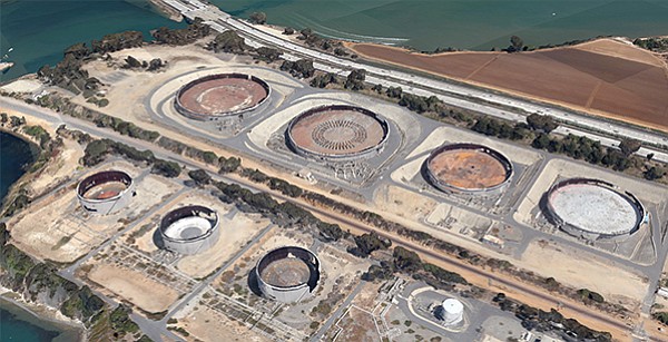 Proposed Carlsbad Energy Center (area with the 4 larger circular structures)