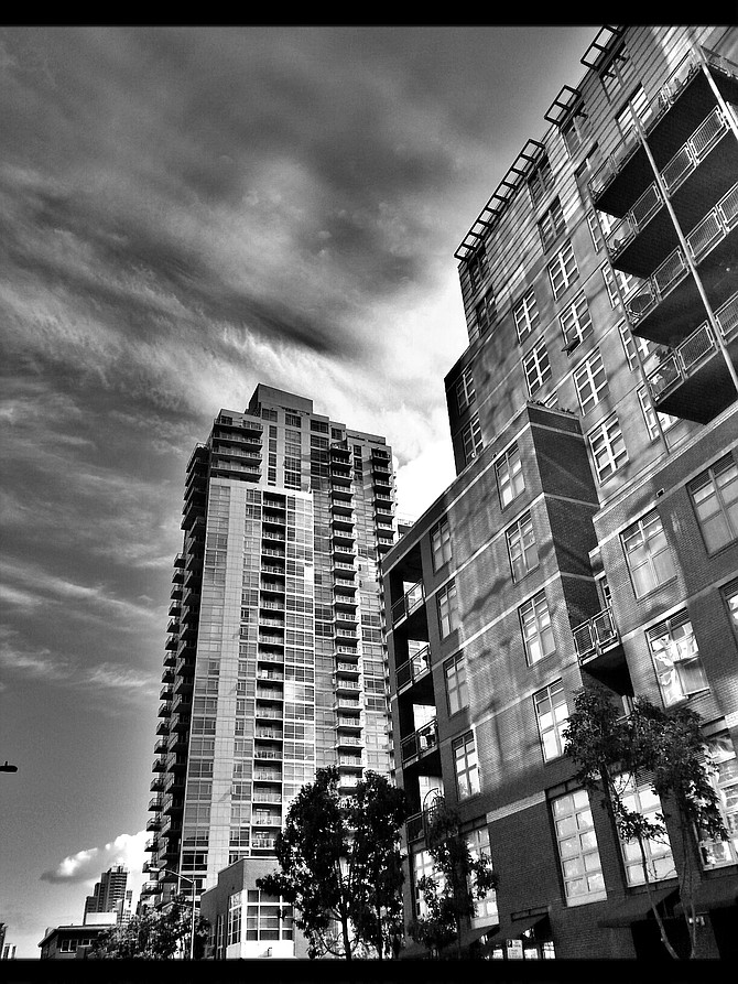 Somewhere in downtown San Diego!
Trees, clouds ,Buildings... just great!!
