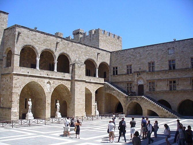 Palace of the Grand Master courtyard.