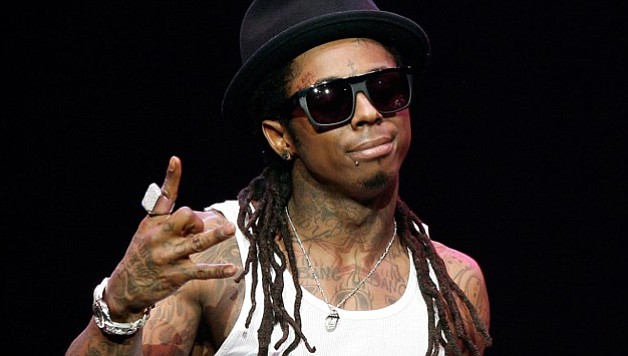 Rapper Lil' Wayne will introduce Fluxx to his new joint, Free Weezy Album, Monday night.