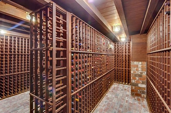 Climate-controlled storage for 4700 bottles