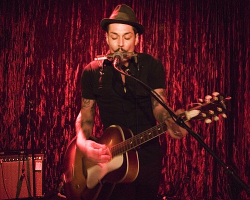 Swamp-rock singer/songwriter Diablo Dimes splits a bill with Ypsitucky at Bar Pink Saturday night.