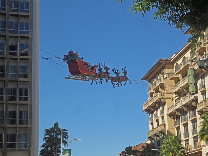 Beverly Hills Santa