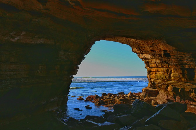 Awesome cave down by Sunset Cliffs! San Diego is just FULL of amazing places check out my other pictures on my instagram: kev1ngraham