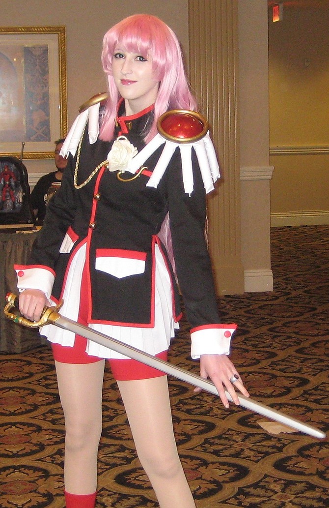 The Fashionable Cupcake cosplaying as Utena Tenjou from Revolutionary Girl Utena
https://www.facebook.com/thefashionablecupcake
http://lefashionablecupcake.blogspot.com/