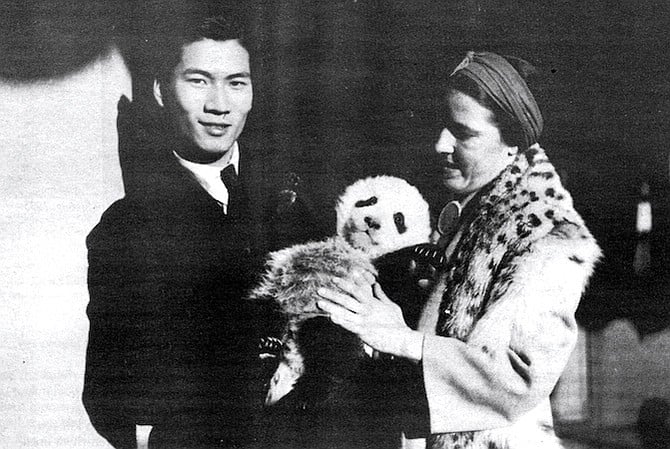 Quentin and Ruth with Diana in Hong Kong, 1938