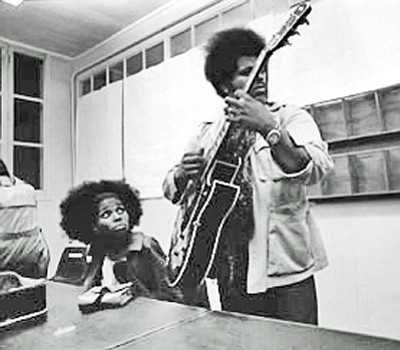 Linda and Sonny Sharrock, 1970, France, photo by Jacques Bisceglia.