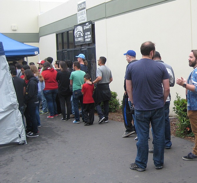 line for Southern California Comics' Free Comic Book Day event
