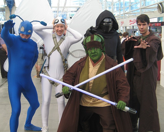 Tick, Arthur and Star Wars cosplayers