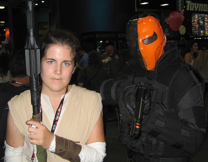 Rey (Star Wars and Deathstroke (DC Comics)