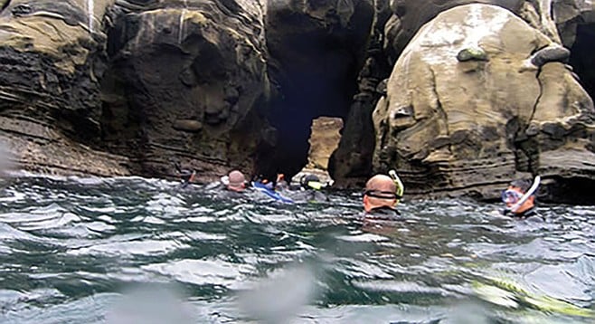 3Rs class entering Emerald Cave