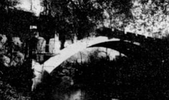 A small concrete bridge on Los Terrinitos, barely wide enough for two trucks, languishes near the much longer steel-girder bridge to the north on Wildwood Glen Lane.