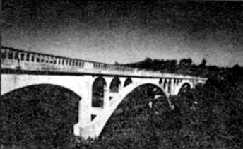 Another grande dame of concrete bridges, the San Luis Rey River bridge on State Highway 76 near Bonsall, now carries bicyclists and walkers.