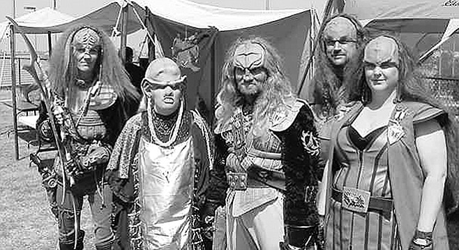 Klingons (Cat on left)