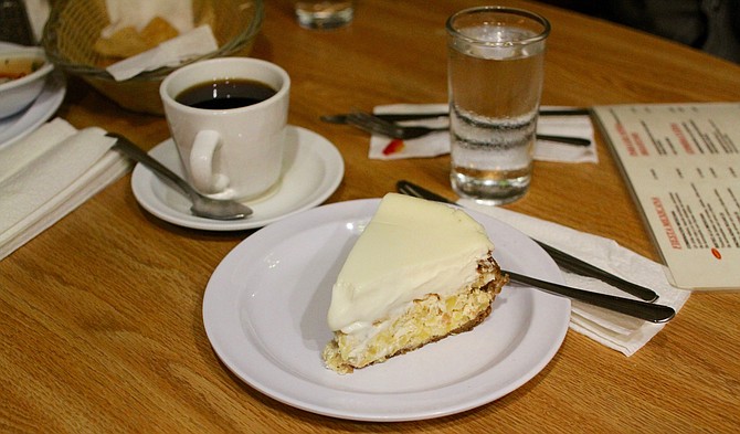 Pineapple-and-cream-cheese pie with coffee
