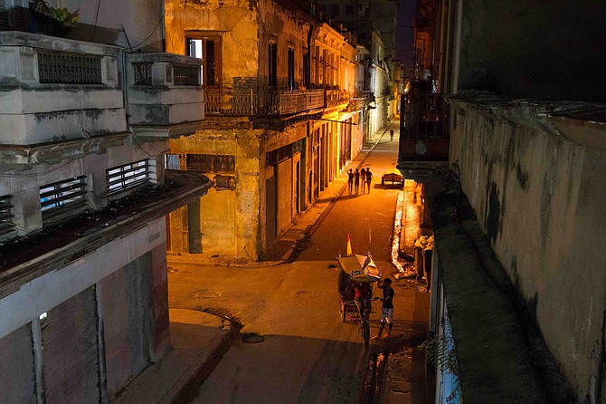 Havana Back Alley. 2016.