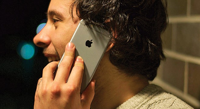 iPhone 6 with a Faraday Case