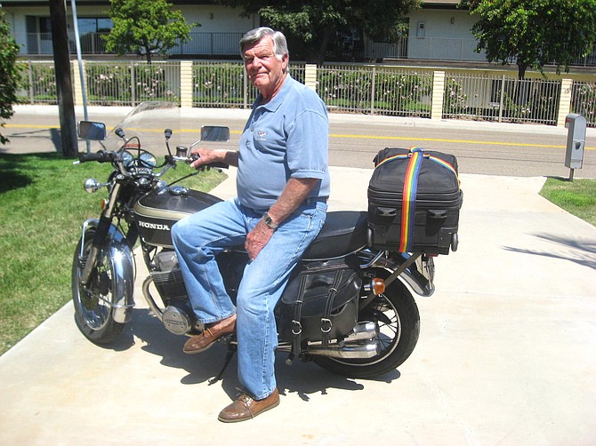 in Dean and his 44-year-old Honda CB750K. Together, Dean and his bike have traveled all 50 states.
